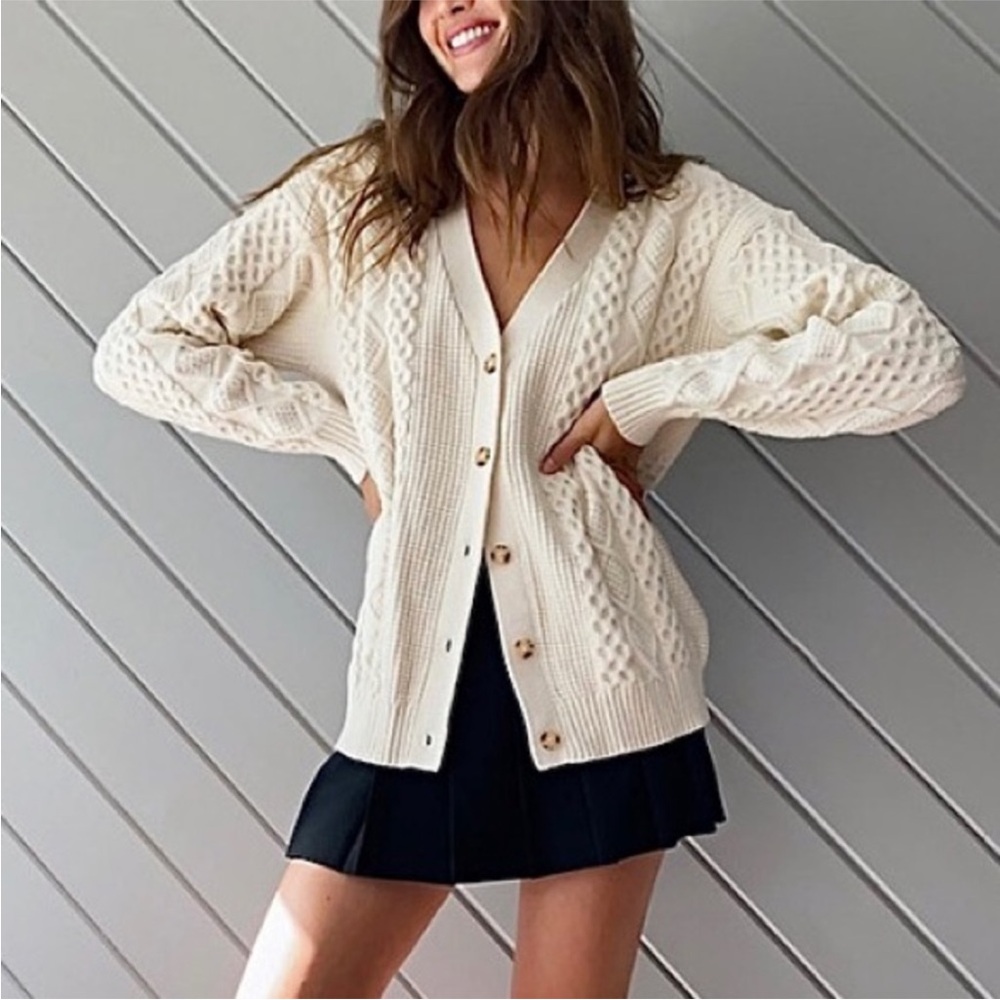 Aritzia Sunday Best Lamora Cardigan